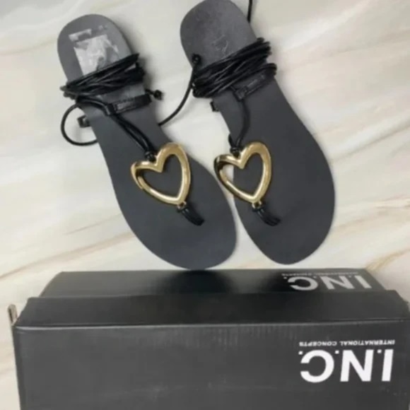 NWT INC Ganesa Faux Leather Ankle Tie Strappy Heart Gladiator Sandals Size 6 - Picture 1 of 6